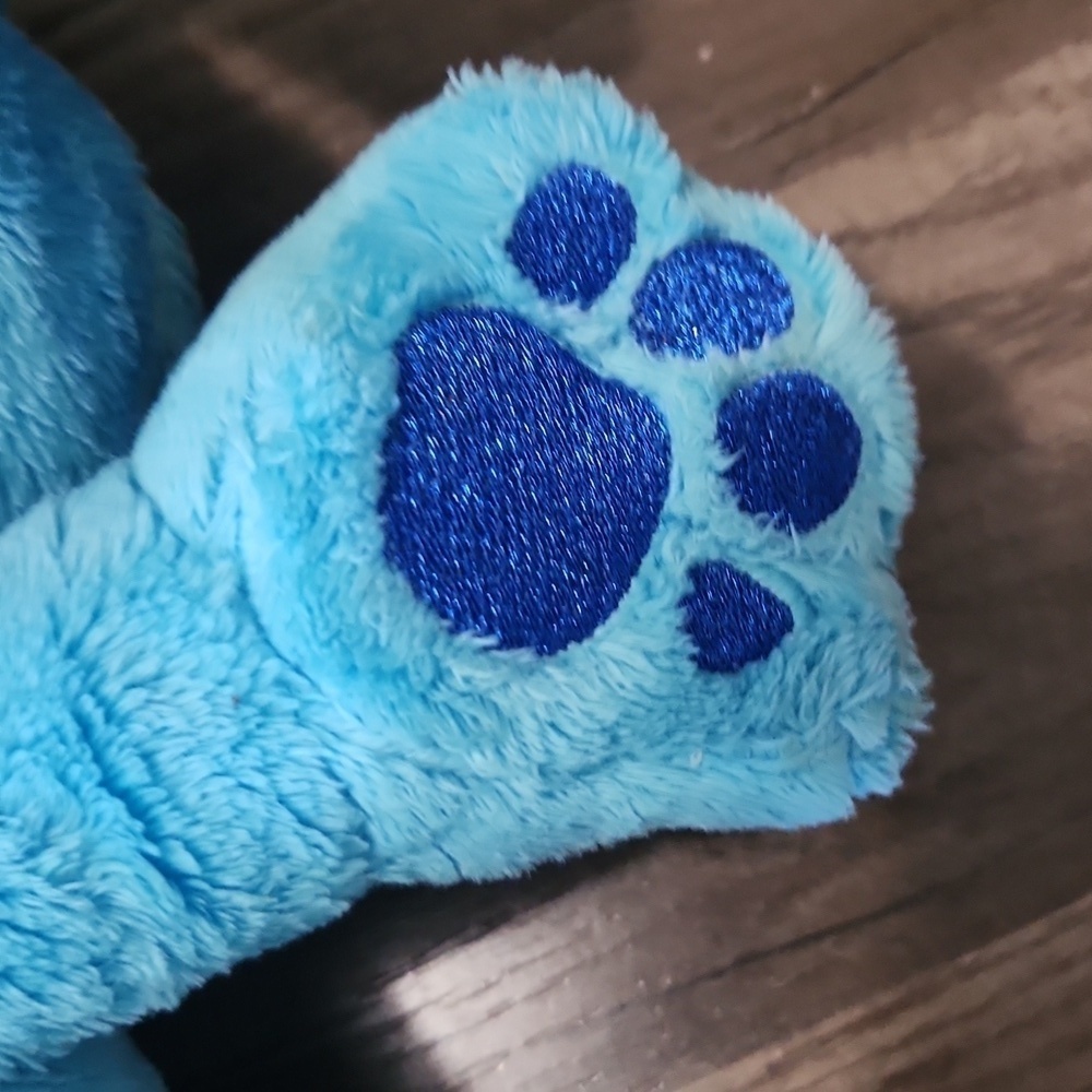 'Blue's Clues & You! Peek-A-Blue Interactive 11" Plush Barks Talks - Picture 4 of 8